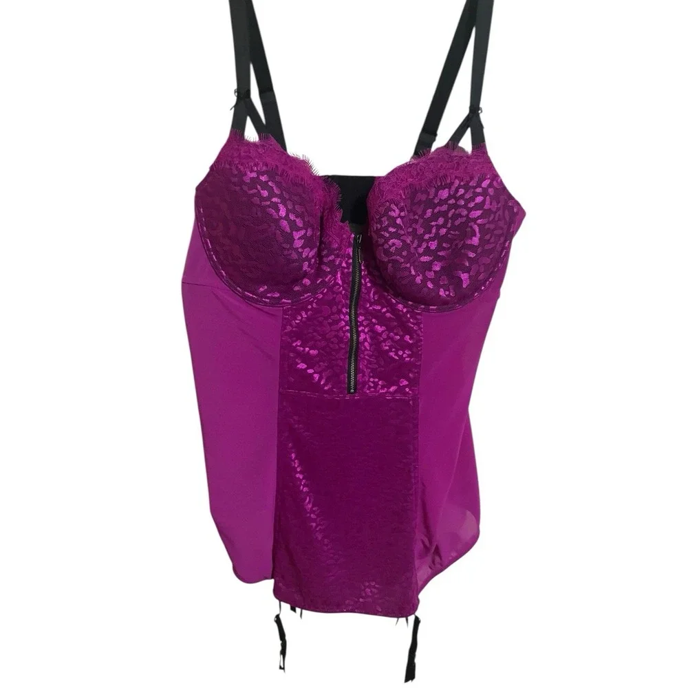 NWOT Corset Garters Ashley Graham‎ Valentine Lingerie Underwire Purple Plus 1X